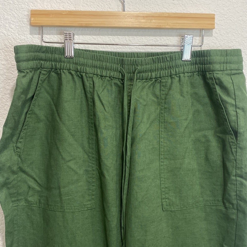 Women's Green Casual Pants - Picture 3 of 9